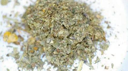 9F-CHI herbál füstölő   5 gramm: 9.000 ft  10 gramm: 16.000 ft  20 gramm: 30.000 ft  50 gramm: 65.000 ft